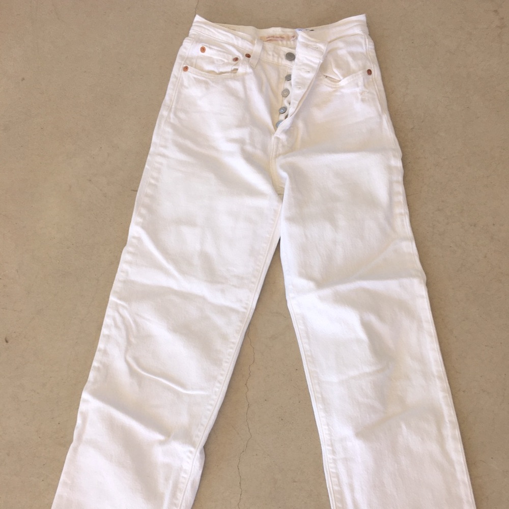 Levi’s ribcage ankle straight 25 clouds
